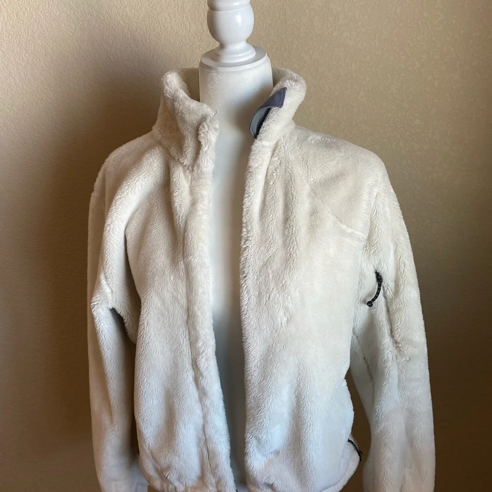 Mountain Hardware furry jacket. Barely used. - Picture 1 of 2